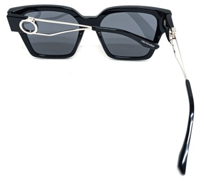 Очки солнцезащитные TRUSSARDI TSW9038  фотография-4